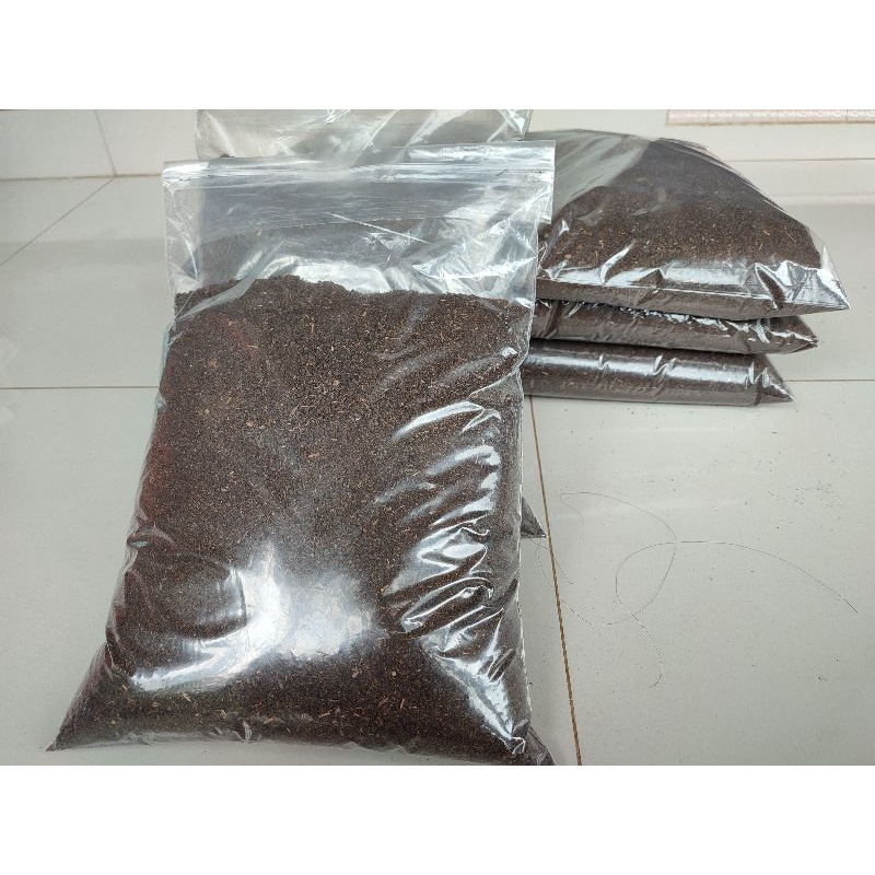 pupuk kotoran kambing fermentasi kemasan 1kg