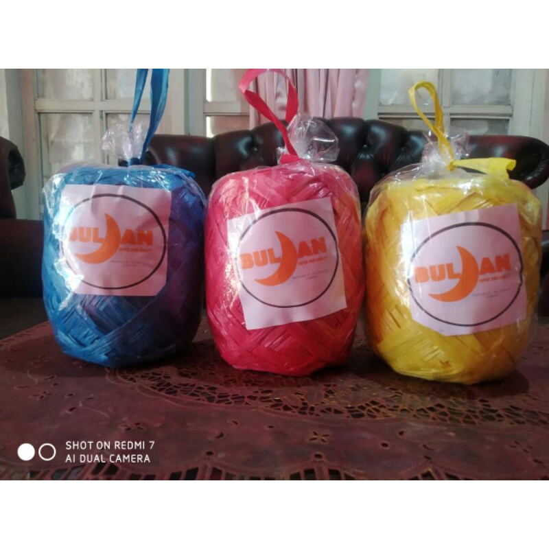 

Tali Plastik Rafia Warna warni Gulungan Besar utk ikat mengikat jahit karung packing