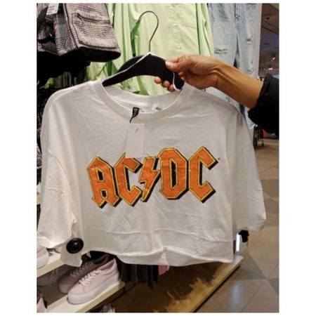 AFI - EC - Oversize Crop ACDC