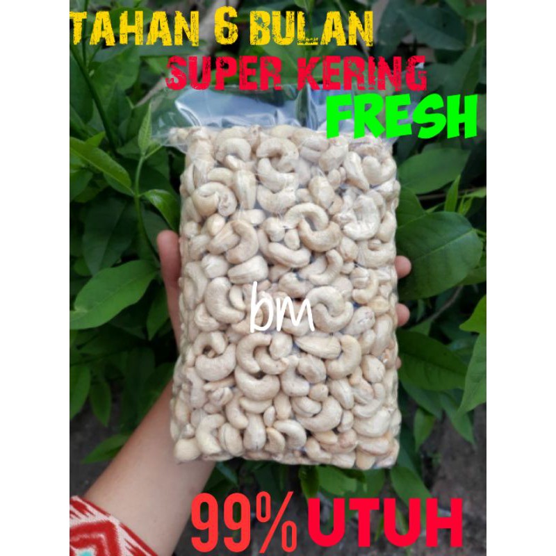 

KACANG METE / MEDE MENTAH UTUH 1 kg TERMURAH