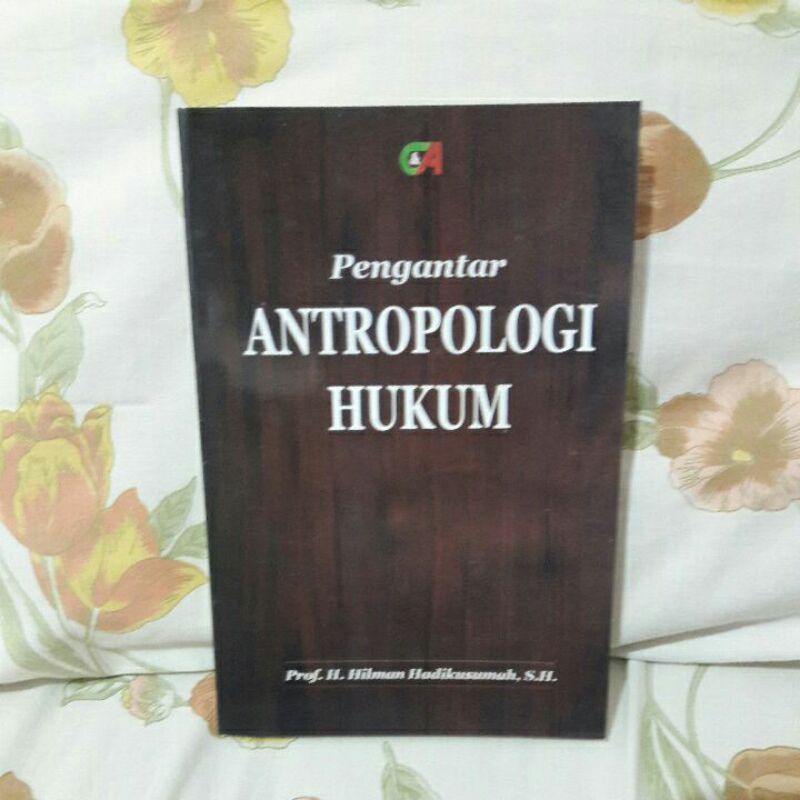 PENGANTAR ANTROPOLOGI HUKUM