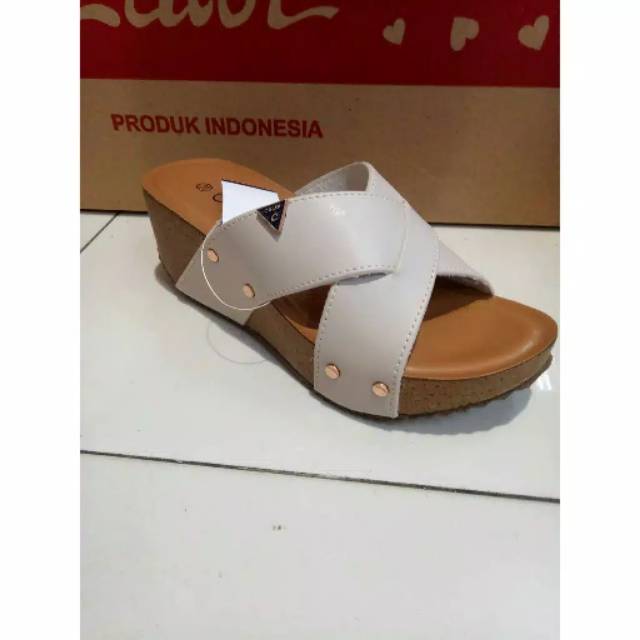 Wedges CALBI