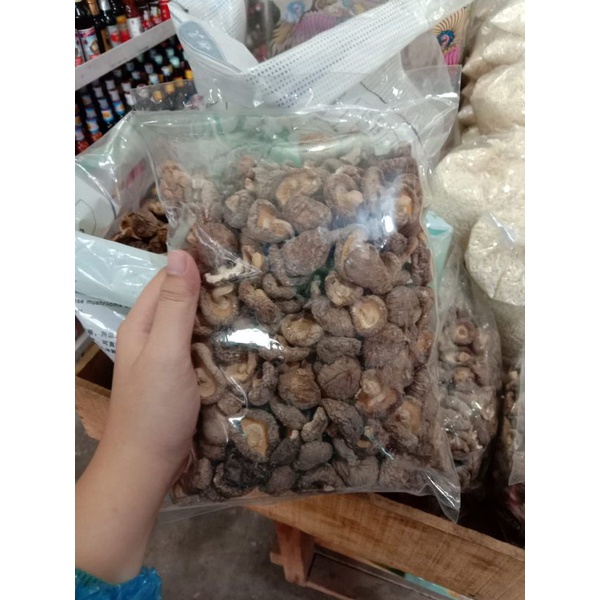 

jamur bakcang bungkus jamur mentah hiuko