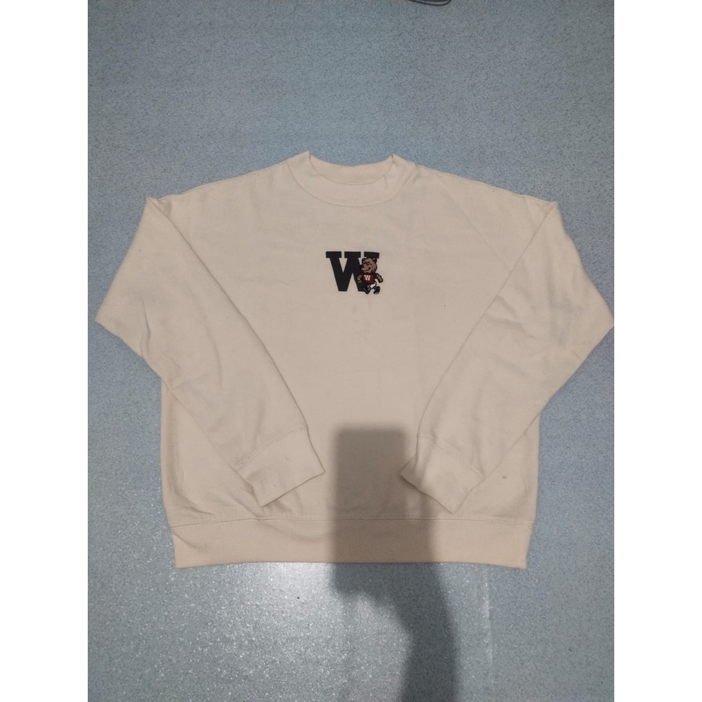 second crewneck who a.u