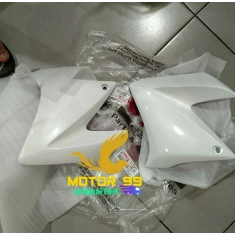 Shroud sayap tangki yamaha Vixion Old original ygp Putih