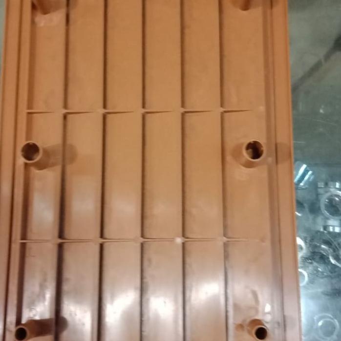 JALUSI PINTU PVC KAMAR MANDI. - COKELAT