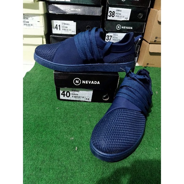 Sepatu sneakers Nevada wanita