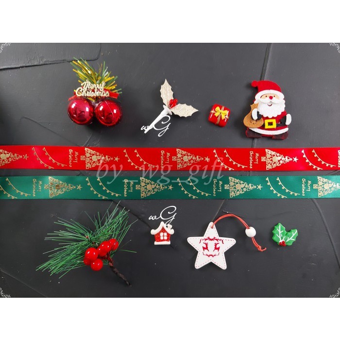 

Pita Natal Christmas - Satin - Merah / Hijau - Emboss H ; Lebar 2.5 cm
