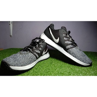 nike varsity compete tr 2