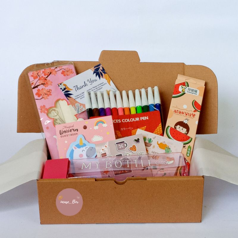 

Incase_Box/ New Series/ Hampers Stationery/ Hampers Alat Tulis / Hampers Graduation
