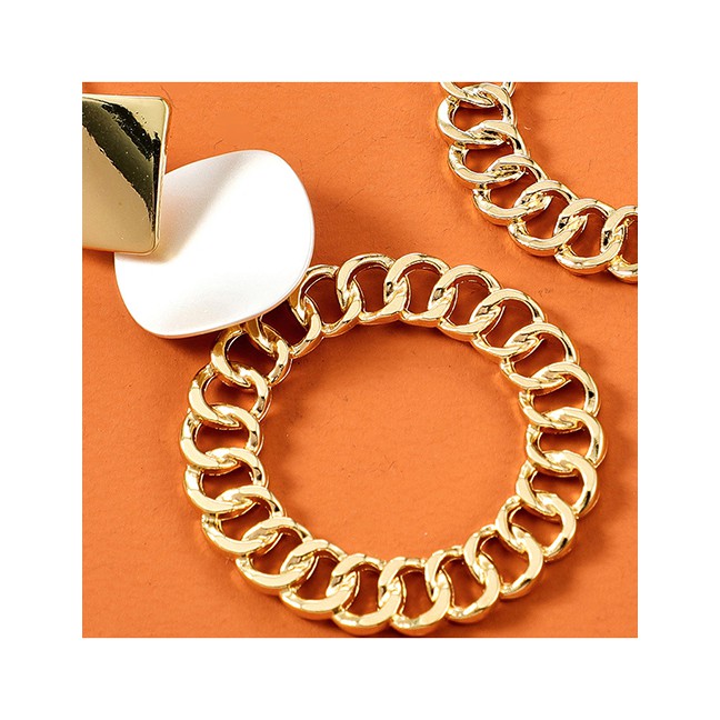 LRC Anting Tusuk Fashion Gold Color Generous Chain Circle Hollow Metal Earrings P51309