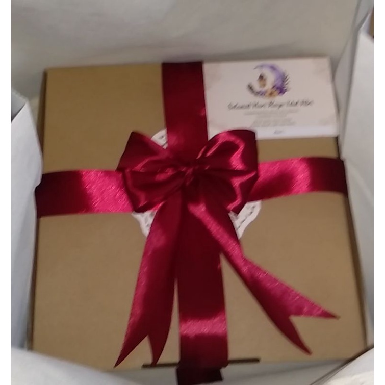 

kotak pita dan tas spondboun