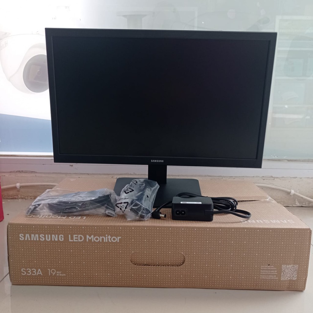 SAMSUNG LED MONITOR 19 &quot; S33A / MONITOR PC