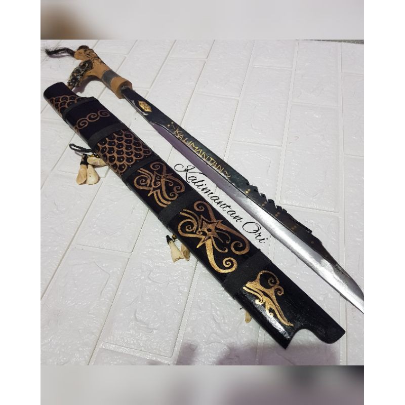 Mandau Khas Dayak Kalimantan