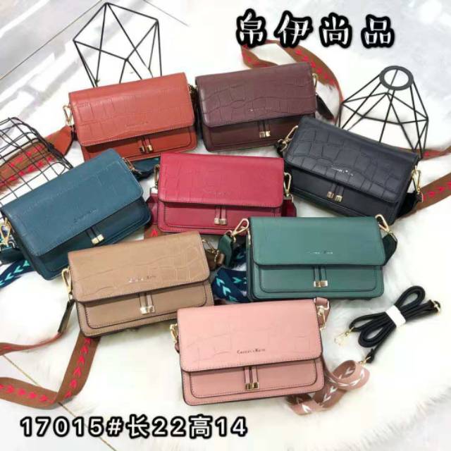 Tas selempang calvin klein