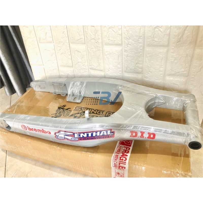 SWING ARM PNP VIXION NEW / VIXION OLD MODEL KTM LISLAS 66CM