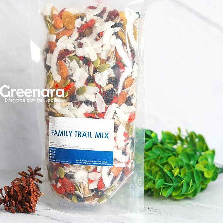 

READY STOCK!! Family Trail Mix 500gr 8J2