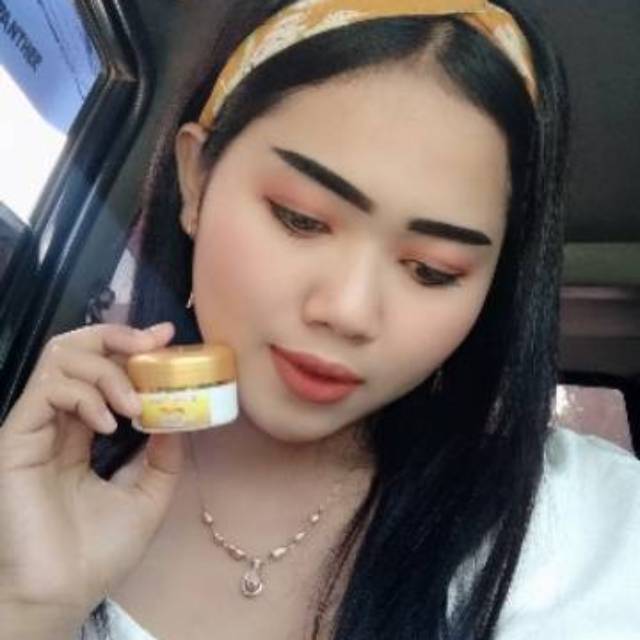 cream baby face glowing