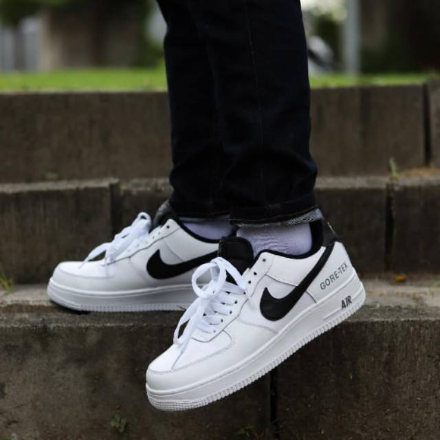 Nike air force 1 goretex white