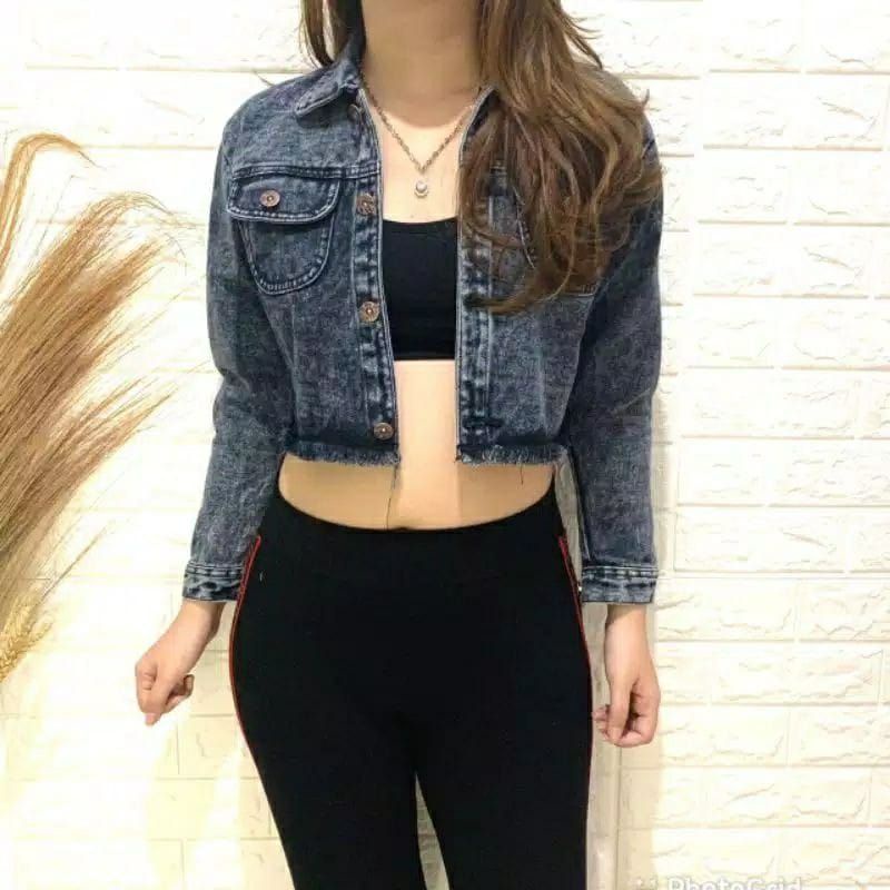 Jaket Crop Jeans Wanita Terbaru Kekinian Rekomendasi Influencer