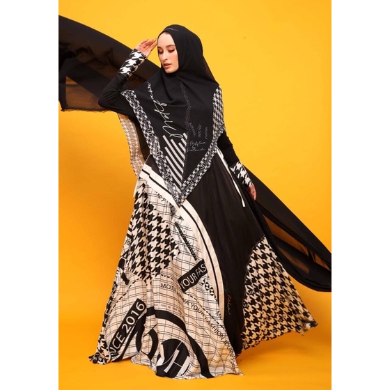 DAVINA set by Motif Hawa