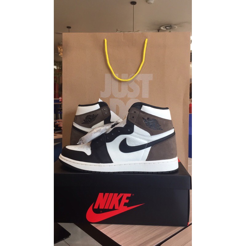 NIKE AIR JORDAN 1 HIGH DARK MOCHA