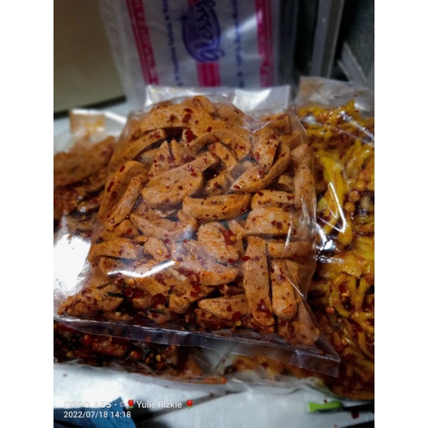 

Basreng pedas daun jeruk 1kg