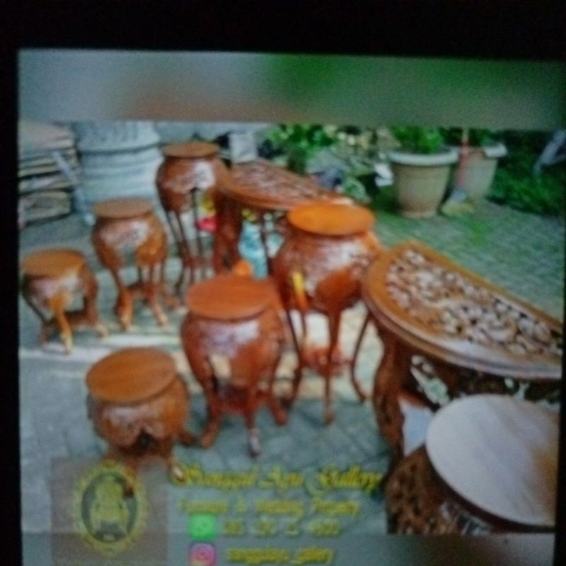 meja setengah lingkaran ukiran kayu jati