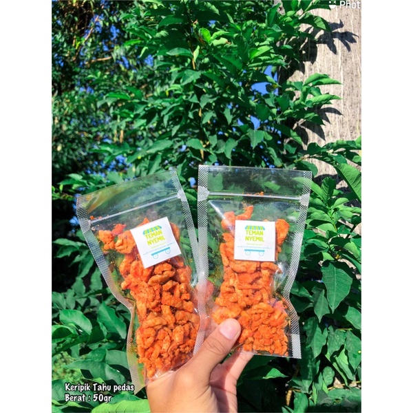 

KERIPIK TAHU 50gr