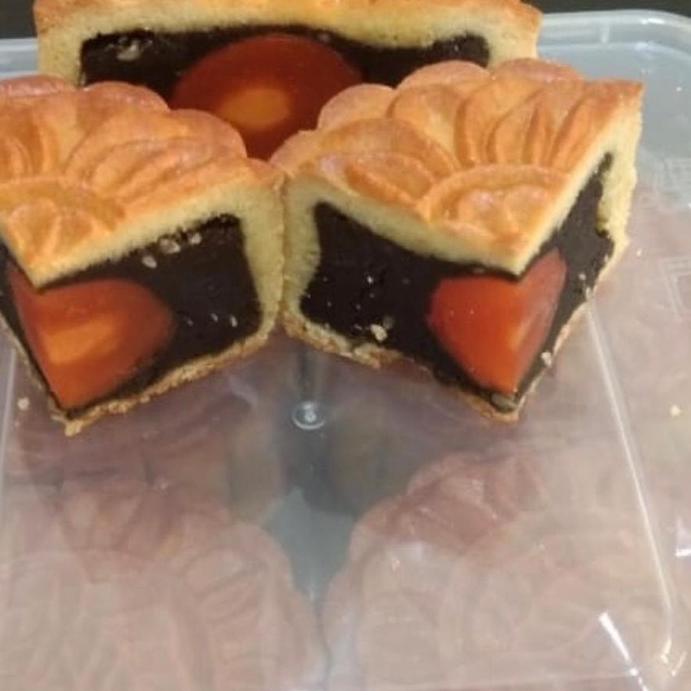 

SALE✅Mooncake LianFat Isi Telur - Moon cake - kue bulan|RA9