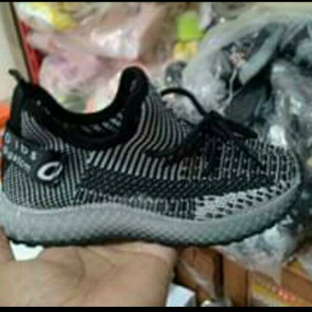 Sepatu Sneaker Anak TM Will~Black Size 28