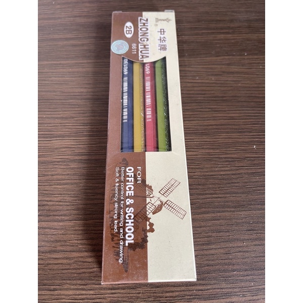 

pensil zhong hwa body warna isi 12