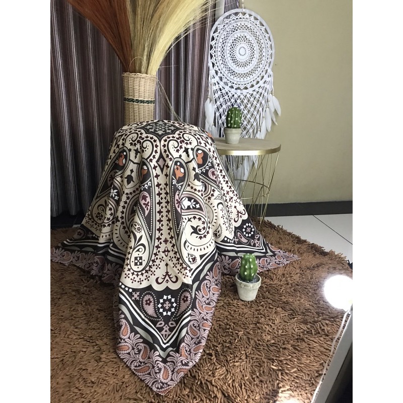 JILBAB SEGIEMPAT MOTIF