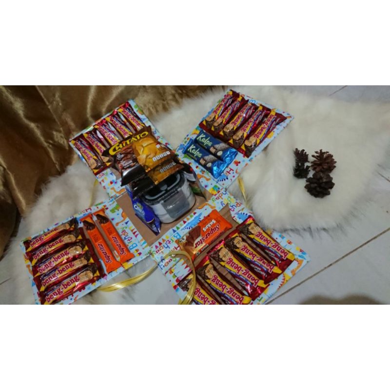 

Hampers Magic | Hampers snack | Exploison Box | Hampers makanan