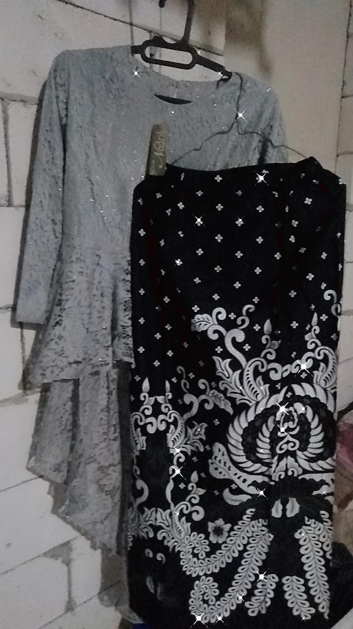 Tasyananu_batik Barina Brukat Set/brokat Pinguin Barina