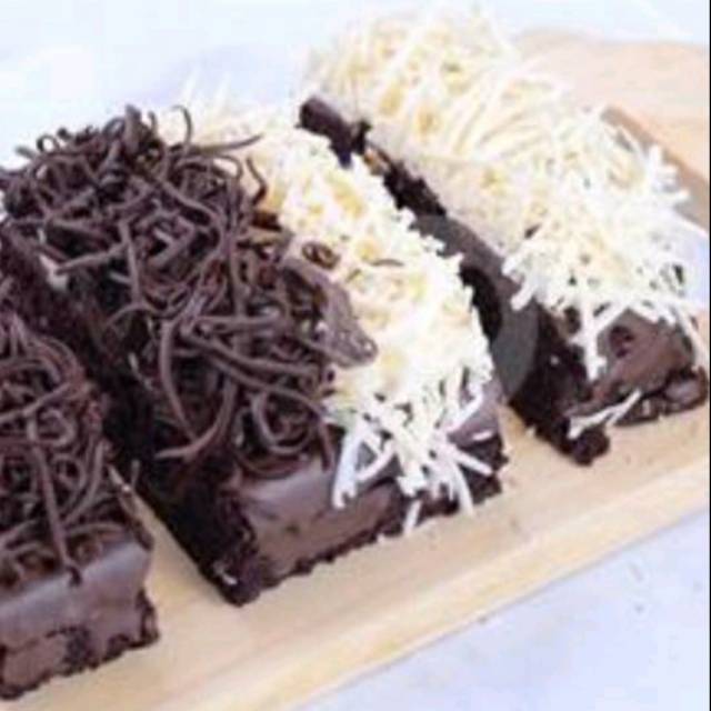 

Brownies panggang Coklat Bluebery- Coklat keju- Coklat lumer- Coklat keju Almond