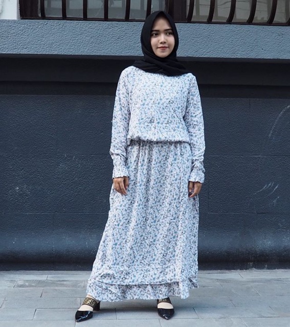 “AMIRA FLORAL DRESS” WHITE KATUN RAYON
