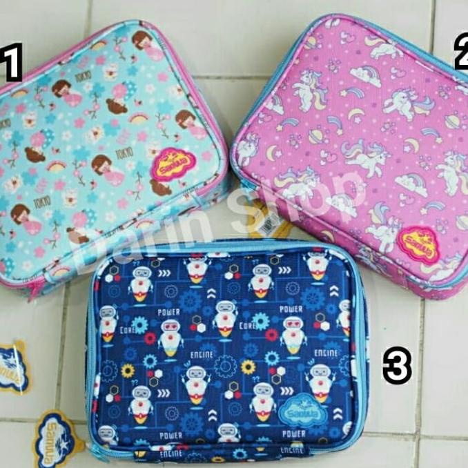 

TERLARIS TEMPAT PENSIL SOFTCASE SANWA SEPERTI SMIGGLE LOOK A LIKE/TEMPAT PENSIL AESTHETIC/TEMPAT PENSIL ANAK PEREMPUAN/TEMPAT PENSIL LUCU/TEMPAT PENSIL 3D/TEMPAT PENSIL TRANSPARAN/TEMPAT PENSIL LUCU/TEMPAT PENSIL KOREA/TEMPAT PENSIL KAIN/TEMPAT PENSIL