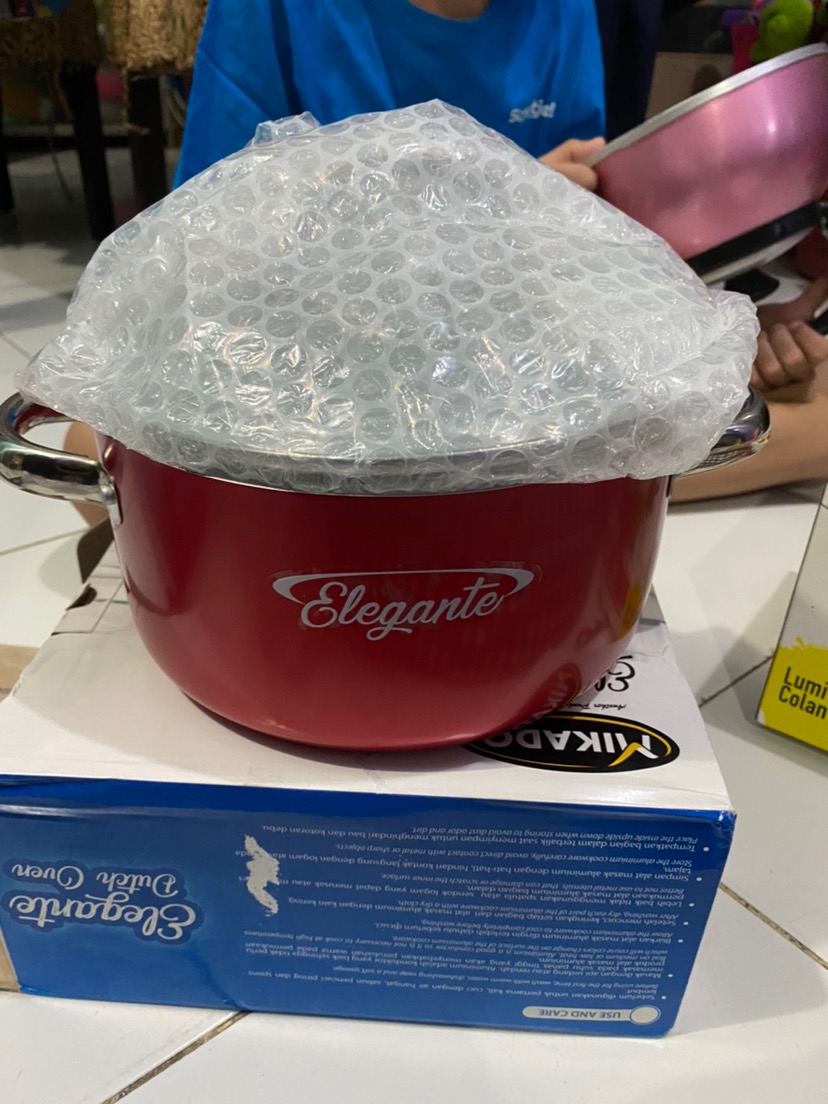 Maspion Panci Elegante Dutch Oven Tutup Kaca 20 Cm Merah - Panci Aluminium