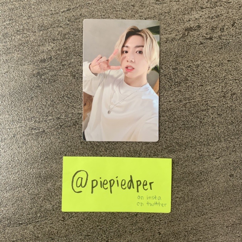 bts be essential ess lucky draw ld m2u jungkook jk photocard pc