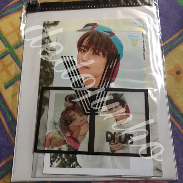 WayV Yangyang Hendery Photopack Set