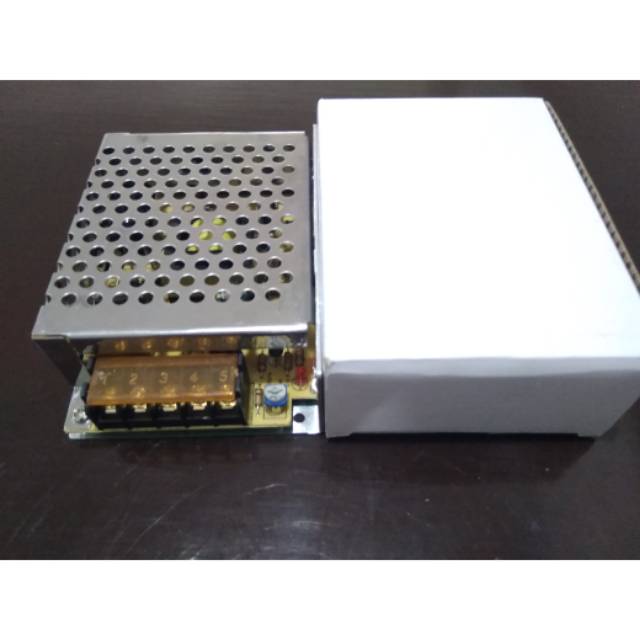 POWER SUPPLY LED 12V 5A