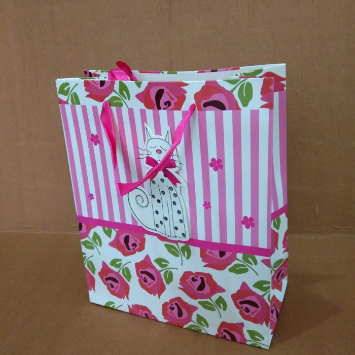 

PAPER BAG IMPORT NH2623M / 19X9X23