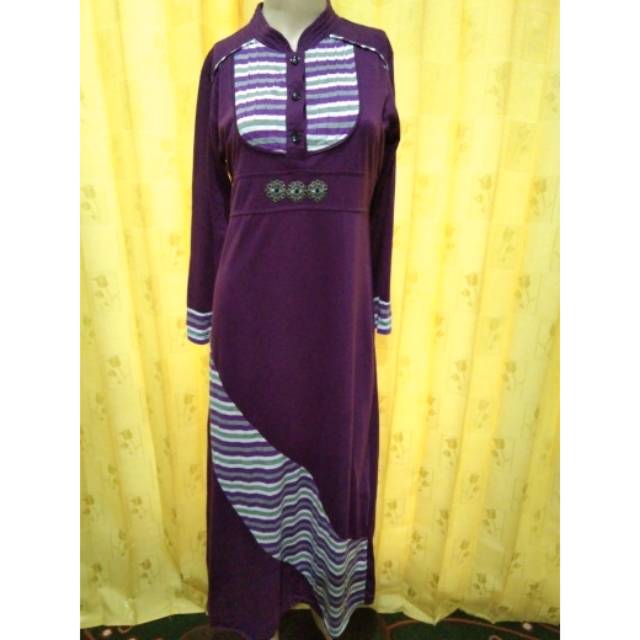preloved, gamis ungu polos kombinasi salur.