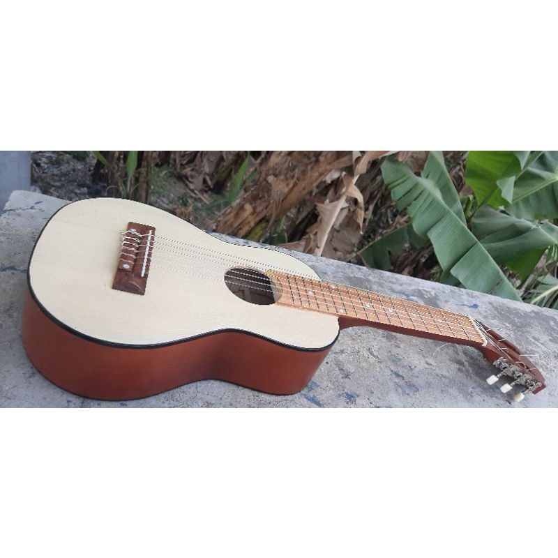 gitarlele nilon/string termurah