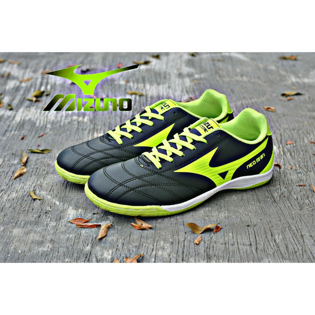 mizuno futsal shoes indonesia