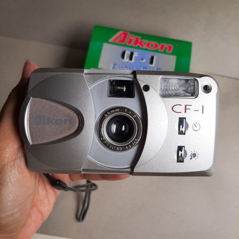Kamera analog AIKON CF-1