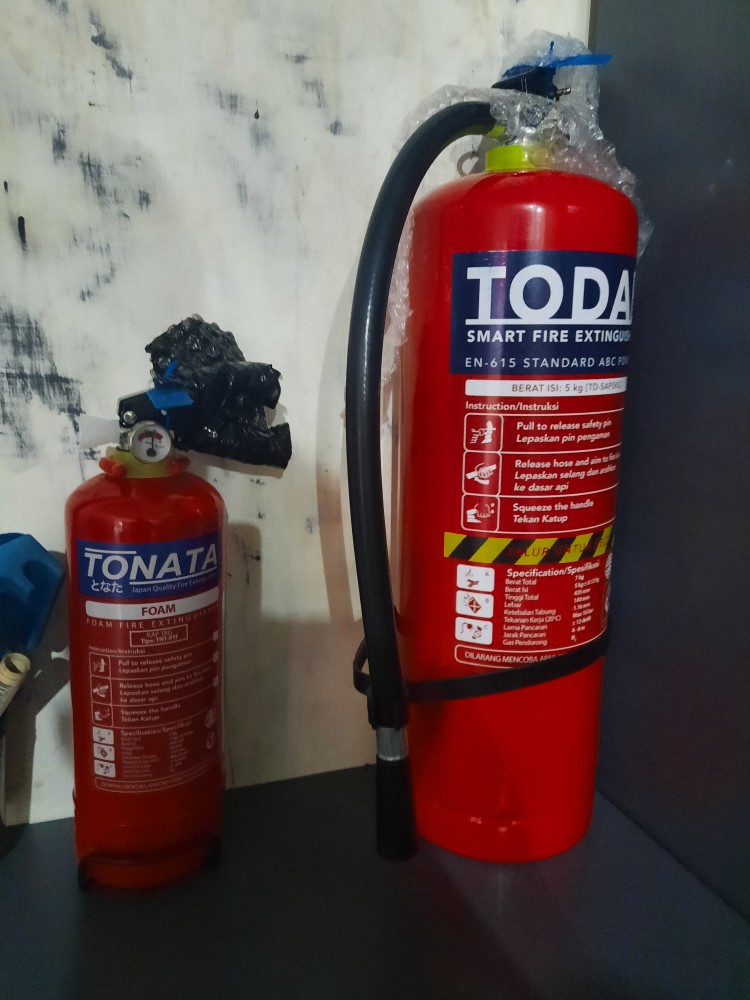 Apar 5 Kg / Pemadam Api 5kg / Set Komplit Toda By Tonata Fire Extinguisher
