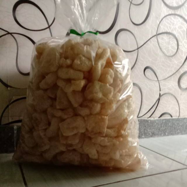 

Kerupuk kulit mattena