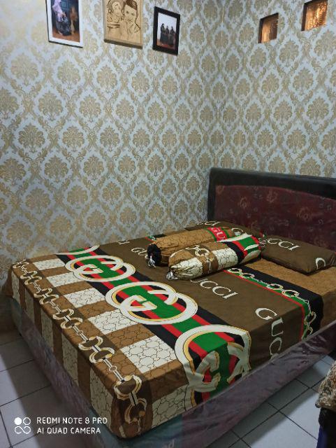 Sprei Motif Brand Guci Uk 120, 160, 180, 200